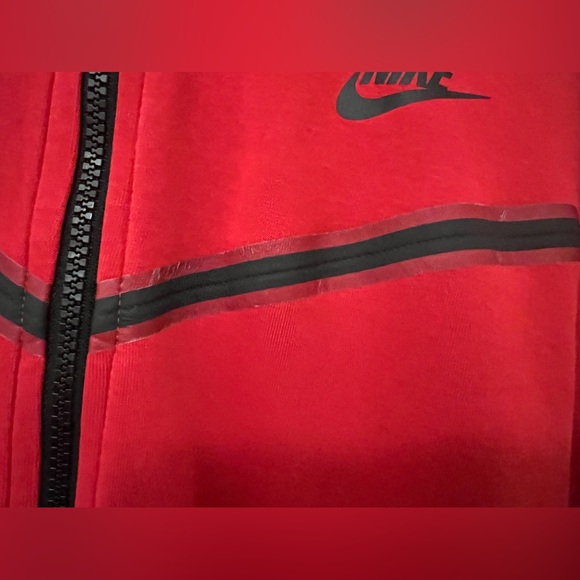 Nike Tech Men's Red Jacket - Picture 3 of 5